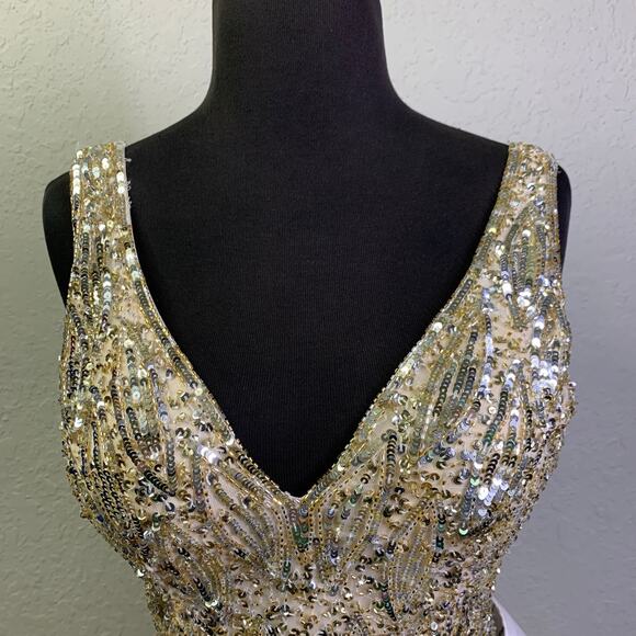 MAC DUGGAL 5018 Dress 2 Cassandra Stone Sequin Gown Plunging Neckline High Slit - Picture 6 of 16